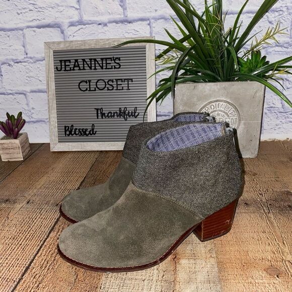 Tom’s Olive Leila Herringbone Ankle Booties - Picture 1 of 11